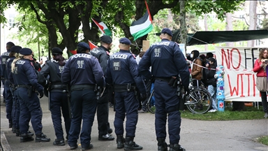 النمسا.. الشرطة تفرق اعتصاما مؤيدا لفلسطين في جامعة فيينا