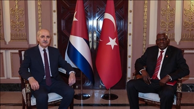 Turkish parliament speaker meets with president of Cuba's parliament