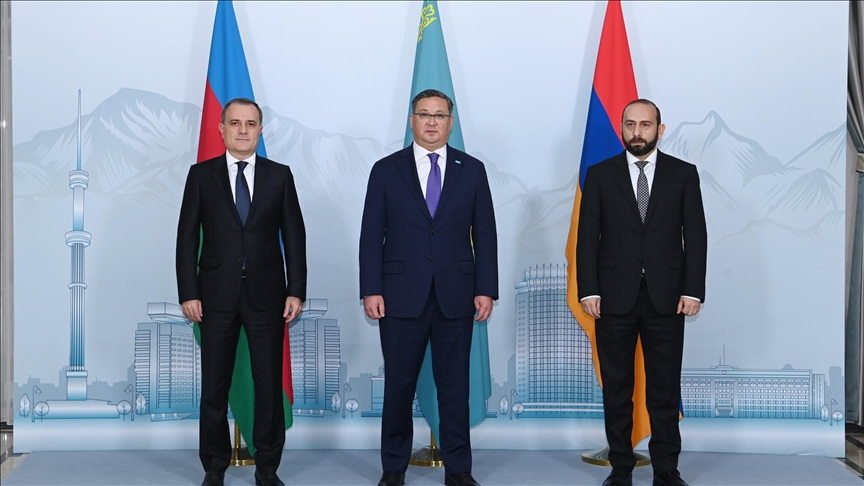 В Астане обсудили стратегическое партнерство Азербайджана и Казахстана 