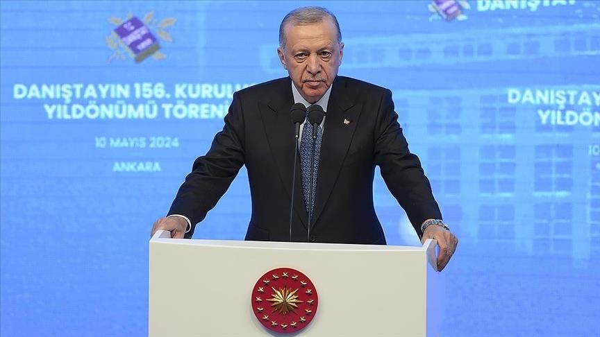 Serokomar Erdogan: "Destûreke nû ji aboriyê heta jiyana civakî wê çareserkirina meseleyên welêt hê bi leztir bike"