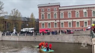 U ruskom Saint Petersburgu četiri osobe poginule kada je putnički autobus sletio u rijeku