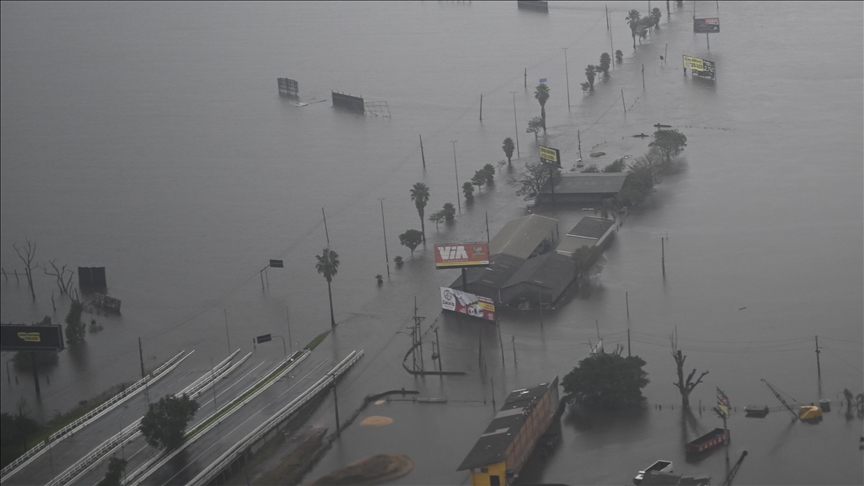Death toll rises to 127 in Brazilian flood disaster