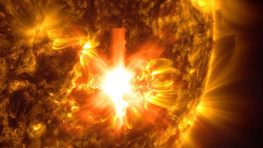 Severe geomagnetic storm hitting Earth could knock out power, electronics worldwide