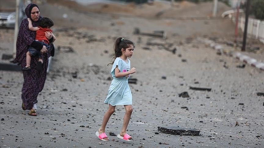 دهها کودک در غزه خواستار بازگشایی مدارس شدند