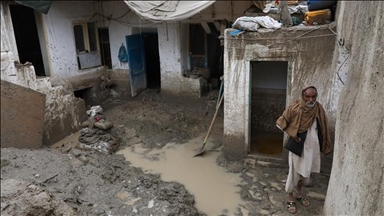 Od posljedica poplava u Afganistanu poginulo najmanje 300 osoba