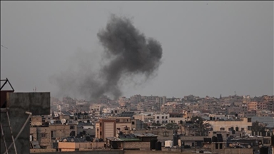 مقتل 9 فلسطينيين وإصابة آخرين بقصف إسرائيلي وسط غزة