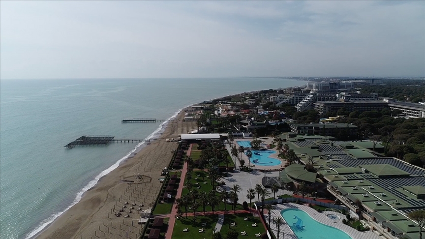Antalya, bu yıl 418'i 5 yıldızlı 812 otelde misafirlerini ağırlıyor