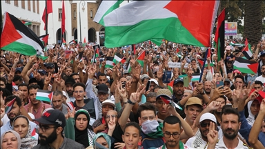 "أوقفوا الهولوكوست بغزة".. مغاربة يطالبون بدخول المساعدات الإنسانية