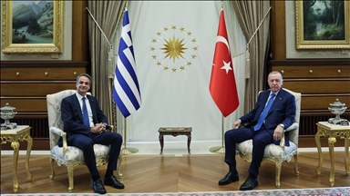 Президент Турции встретился с премьером Греции