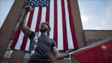 Graduation at US' Duke University marred by protest against speech by Jewish-American comedian