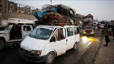 Газа: Палестинците во Џабалија се обидуваат да го напуштат подрачјето среде израелските напади
