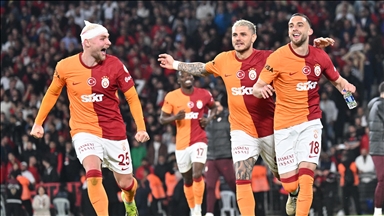 Galatasaray keep their 6-point edge in Turkish Super Lig title race