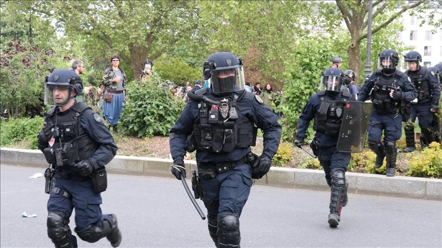 الشرطة الفرنسية توقف 5 طلاب متضامنين مع فلسطين