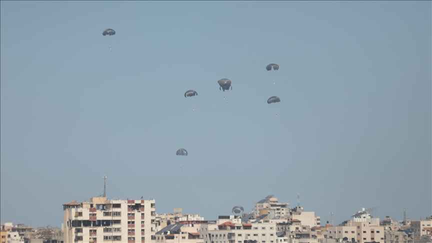 Humanitarian aid airdrops in Gaza 'clearly not enough,' says UK minister