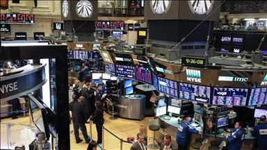 US stocks higher despite gains in producer prices 