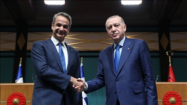 أردوغان وميتسوتاكيس يتعهدان بتعزيز الأجواء الإيجابية بين البلدين