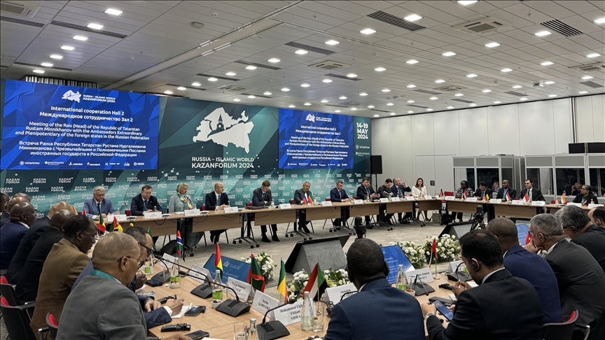 Tatarstan’s leader meets with ambassadors in Russia as part of KazanForum 2024