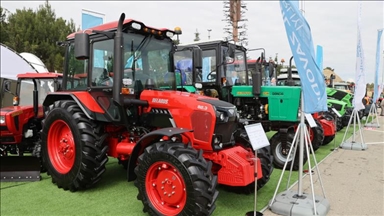 Минский тракторный завод до конца года поставит в Азербайджан 725 тракторов «Беларус»