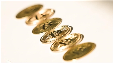 Bitcoin climbs above $65,000 again with 6% daily gain