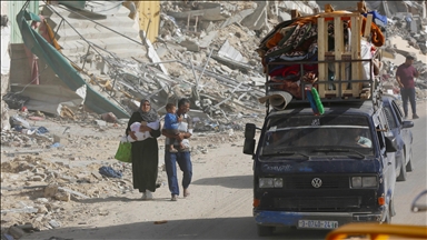 BM'ye göre, İsrail'in saldırılarını sürdürdüğü Refah'ta yaklaşık 600 bin kişi zorla yerinden edildi