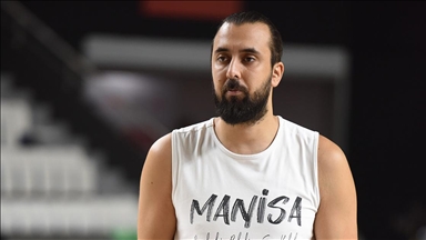 Manisa Büyükşehir Belediyesporlu Mustafa Bakir Görür, play-off'ta takımına güveniyor