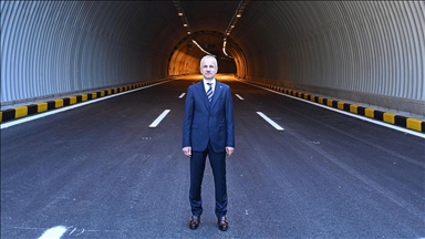 Ulaştırma ve Altyapı Bakanı Uraloğlu'ndan otoyol ve köprü geçiş ücreti açıklaması