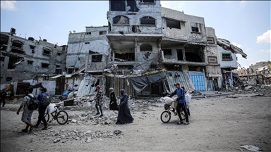 فلسطينيون: جثث ودمار بكل مكان بحي الزيتون في غزة
