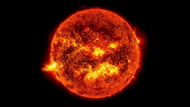 На Солнце произошла мощнейшая за последние 7 лет вспышка 