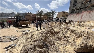 غزة.. انتشال جثث عقب انسحاب الجيش الإسرائيلي من حي الزيتون 