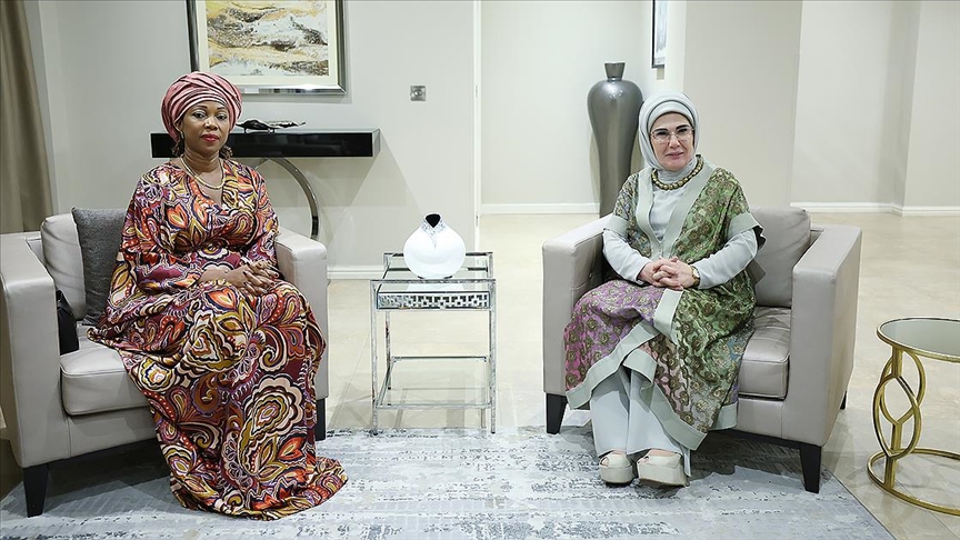 Emine Erdoğan, Sierra Leone Cumhurbaşkanı'nın eşi Fatima Maada Bio ile görüştü