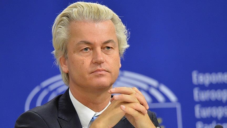Dutch far-right chief Geert Wilders agrees to type right-wing coalition authorities