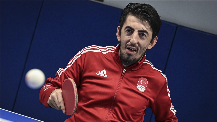 Para masa tenisinde bir dünya markası Abdullah Öztürk'ün başarıya giden yolu