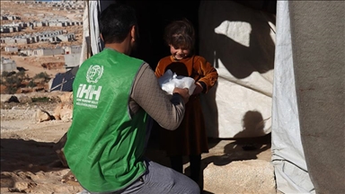 Turkish charity provides nearly 85,000 bread daily to camps in Syria’s Idlib
