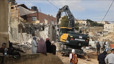 Ushtria izraelite shkatërron një shtëpi palestineze në Bregun Perëndimor