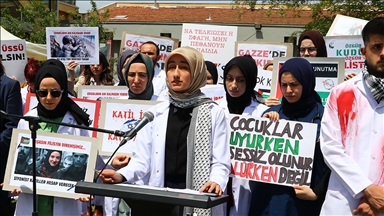 Tekirdağ'da tıp öğrencileri ve doktorlar İsrail'in Gazze'ye saldırılarını protesto etti