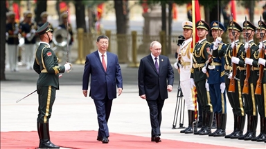 Xi hosts Putin for official talks in Beijing