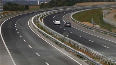 Jutros se na putevima u BiH saobraća bez vanrednih ograničenja, uz povoljne uslove za vožnju