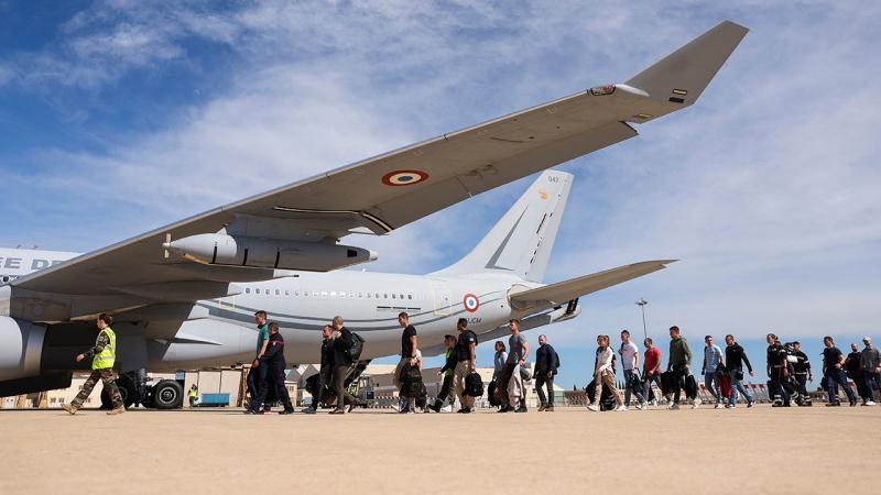 Франция разместила войска перед аэропортом Нумеа-Мажента в Новой Каледонии