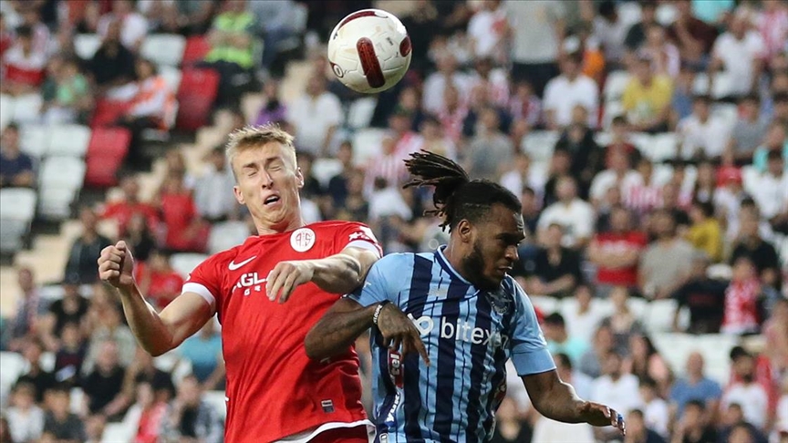 Antalyaspor, Yukatel Adana Demirspor'u 2 golle mağlup etti