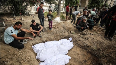 Израел продолжува со напади на Газа, убиени над 35.300 Палестинци