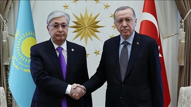 Turkish, Kazakh leaders discuss global, regional issues in phone call 