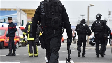 France: Un homme "souhaitant manifestement mettre le feu" à la synagogue de Rouen abattu par la police