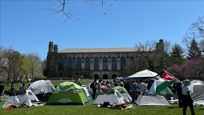 Des manifestants propalestiniens occupent un bâtiment de l’Université de Chicago