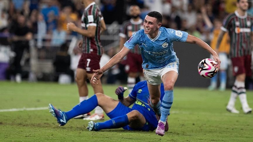 قدم.. فودين يحصد جائزة أفضل لاعب بالدوري الإنجليزي الممتاز