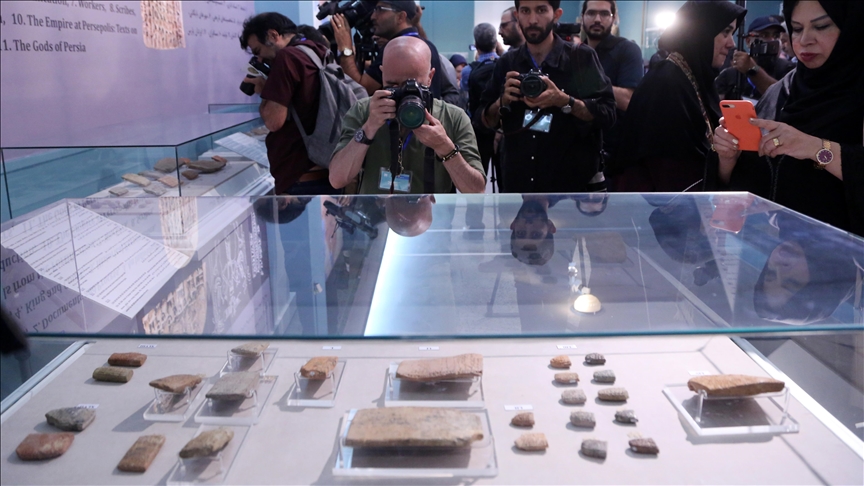 Iran displays ancient Persian artifacts returned from US