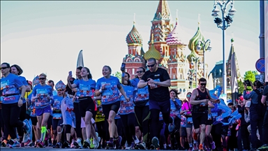 Hiljade učesnika na polumaratonu "ZaBEG RF" u Moskvi