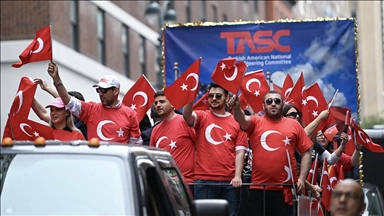 ABD'de 41. Geleneksel New York Türk Günü Yürüyüşü coşkuyla kutlandı