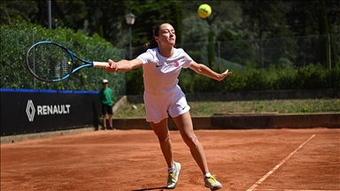 Milli tenisçi Zeynep Sönmez, Fransa Açık elemelerinde 2. tura yükseldi