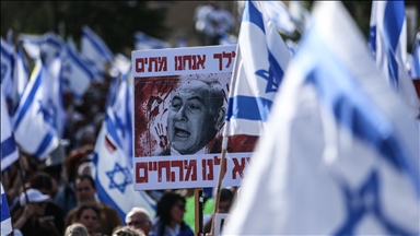 Des milliers d’Israéliens exigent la démission du gouvernement 
