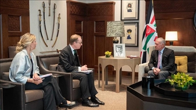 عاهل الأردن يحث المجتمع الدولي على تكثيف إيصال المساعدات إلى غزة